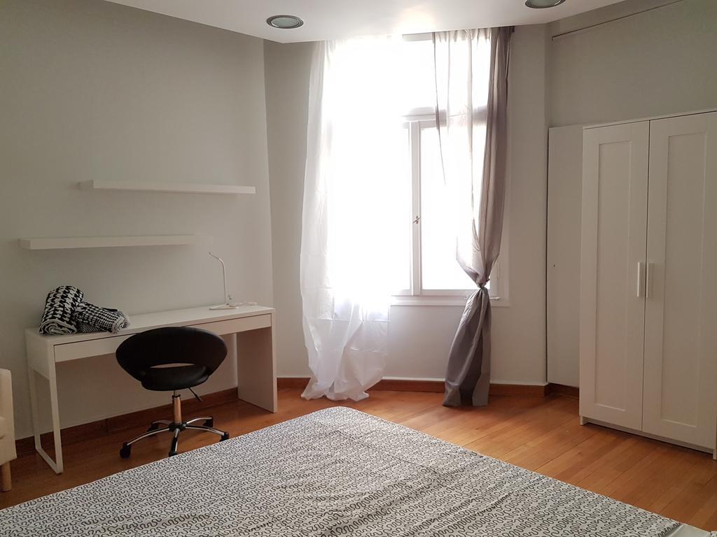Errathens Pine Red And Taupe - Athens Center Apartment Ngoại thất bức ảnh