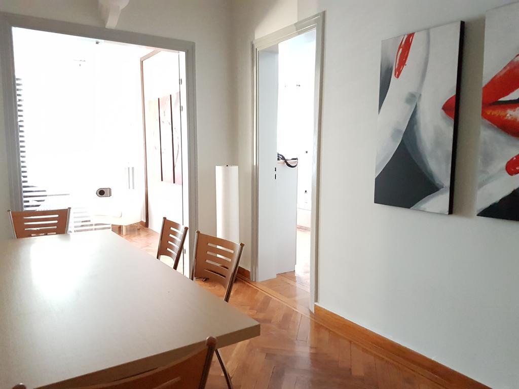 Errathens Pine Red And Taupe - Athens Center Apartment Ngoại thất bức ảnh