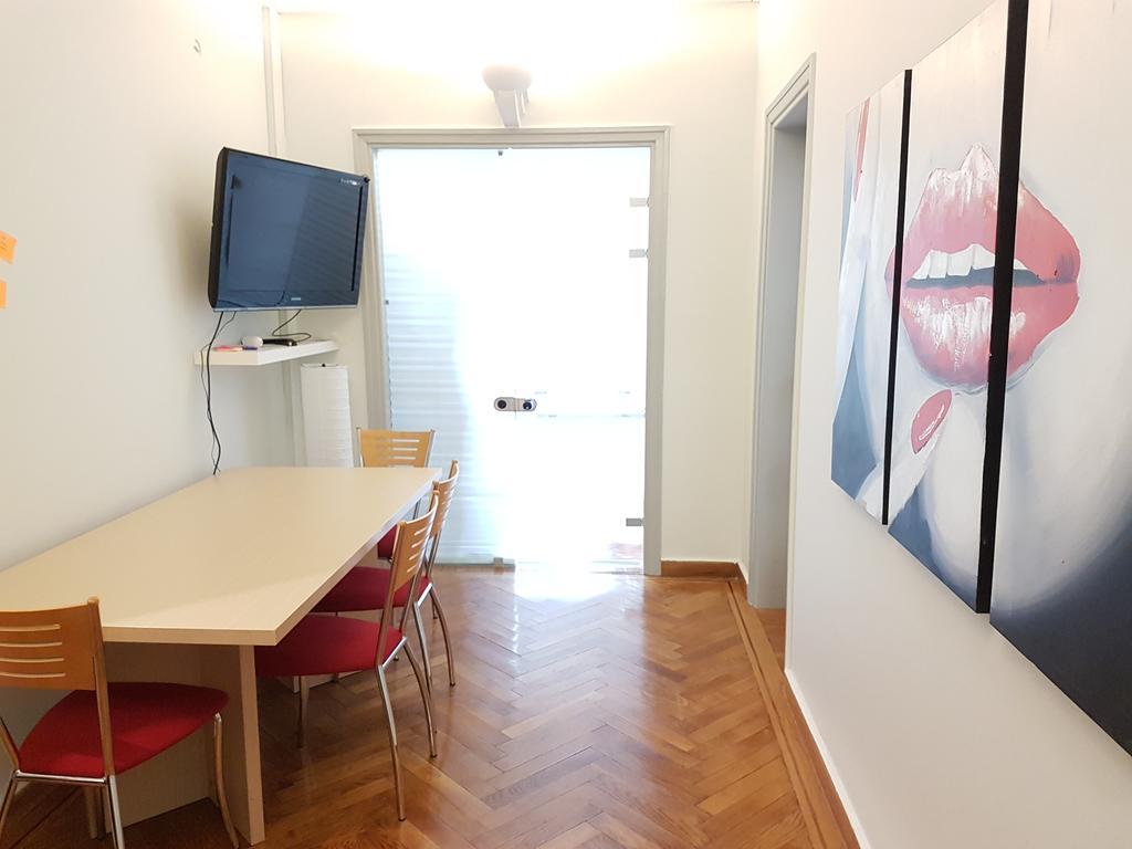 Errathens Pine Red And Taupe - Athens Center Apartment Ngoại thất bức ảnh